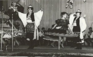 Matyó tánc 1966 - Kapus Laci, Molnár Erika, Sánta Pali      